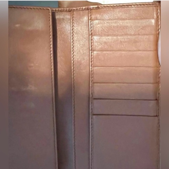 Gucci Set Sale🎁‼️ - Picture 7 of 8